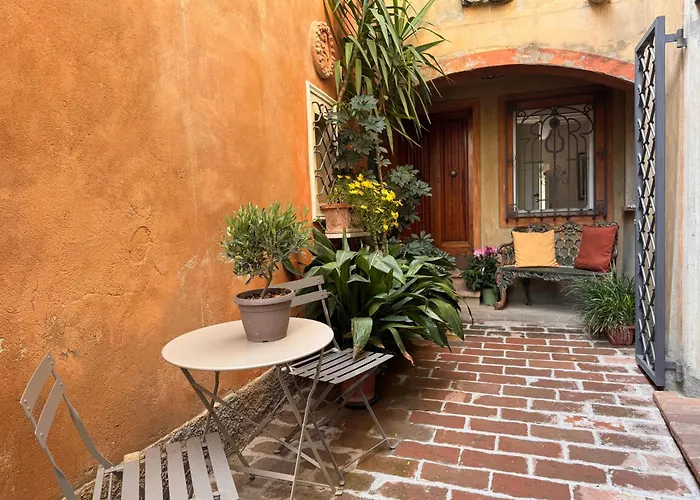 La Casetta Di Borgo 拉亚蒂科